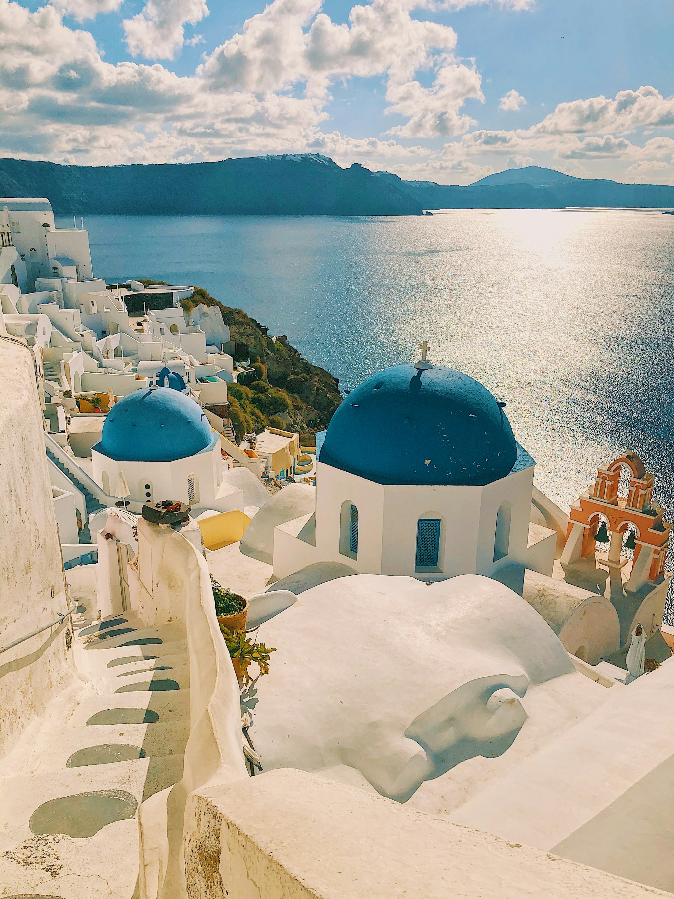 Whitewashed clifftop village overlooking the Santorini caldera